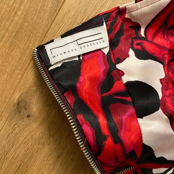 Michael Costello Gown 💃🏻 - Picture 5 of 8